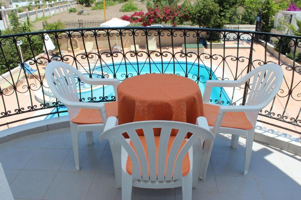 Elarin Studios & Apartments Faliraki Room photo
